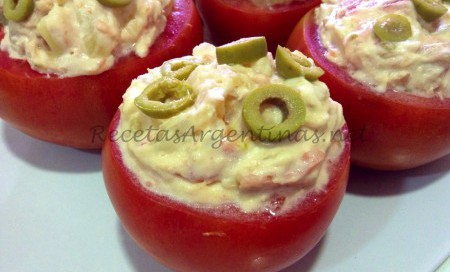 Tomates Rellenos de Atún y Papas tomates rellenos