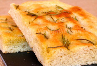 Focaccia de Papa y Romero focaccia de papa