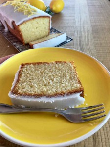 budín de limón glaseado