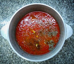 Salsa rápida de @LaGuerrillaFood para ñoquis, pizza, fideos, o lo que quieras