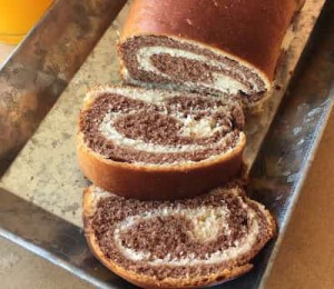 Brioche arrollado de chocolate