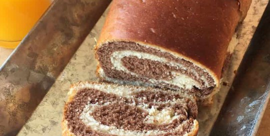 Pan brioche al chocolate Brioche arrollado de chocolate