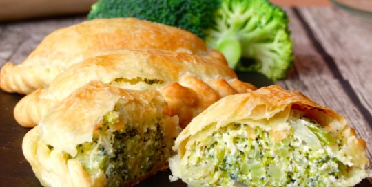 Empanadas de Ricotta y Brócoli empanadas brocoli y ricota