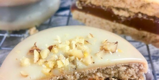 Alfajores de nuez alfajor de nuez