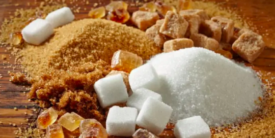 Diferencias entre el azúcar blanco y el azúcar de caña "moreno" Diferencias entre el azúcar blanco y el azúcar de caña "moreno"