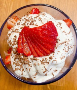 frutillas crema chantilli